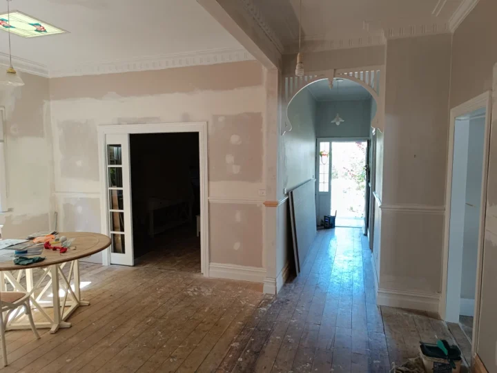 Wall plastering and cornices